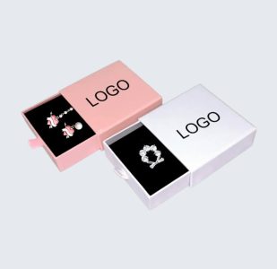 Get Custom Jewelry Packaging Boxes With Logo Printing